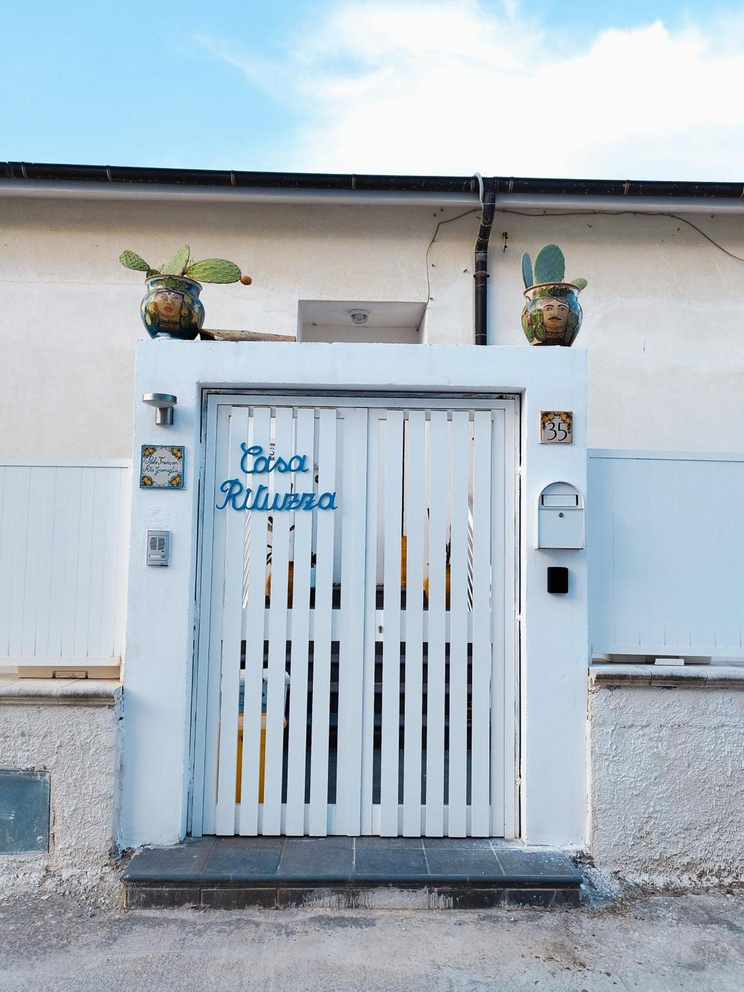 Casa Rituzza Lägenhet San Leone Exteriör bild